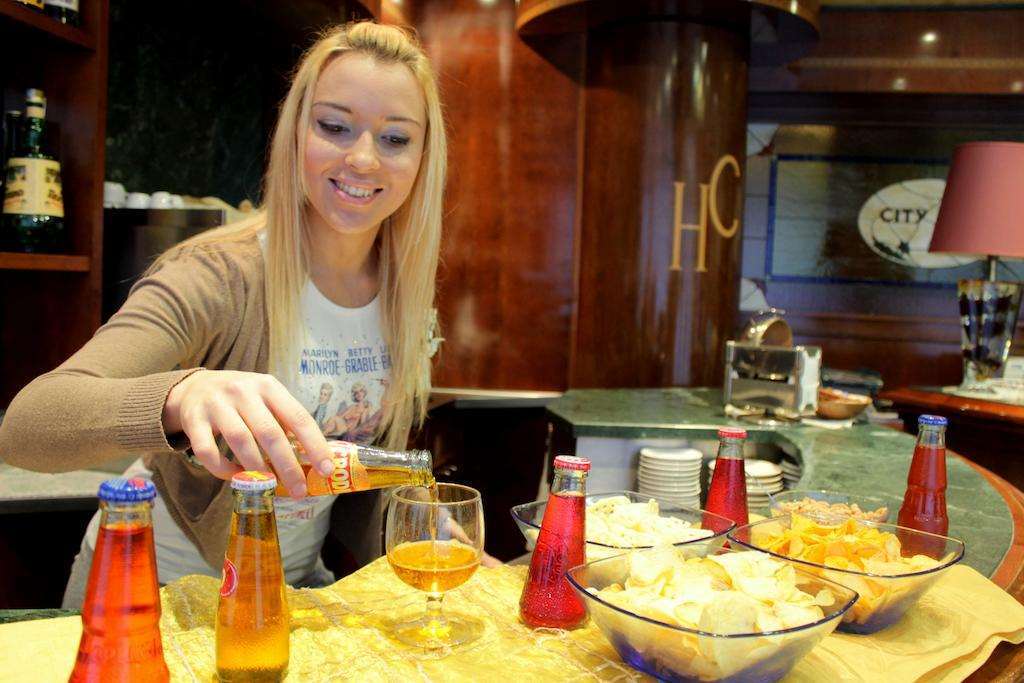 Hotel City Chivasso Restaurant bilde